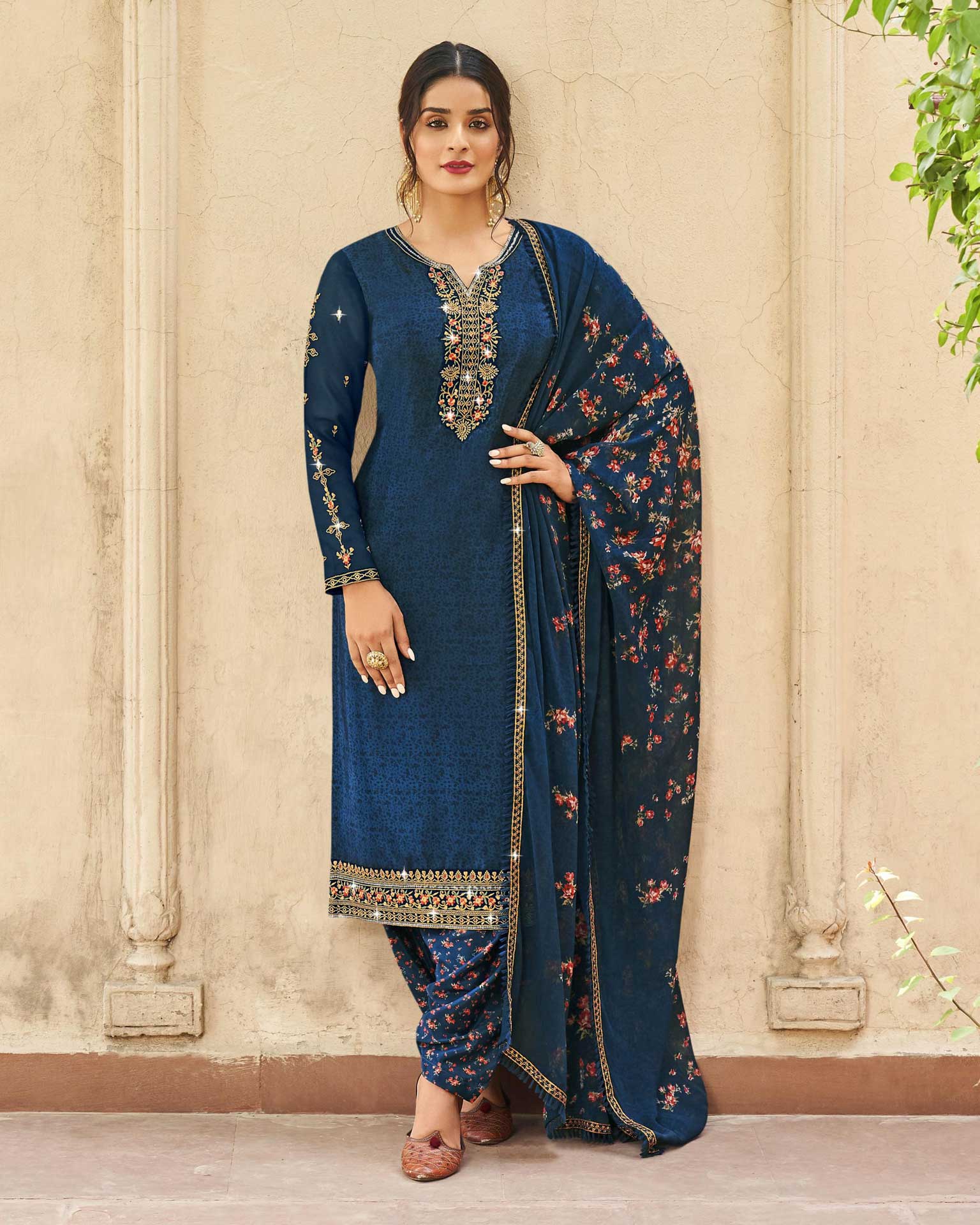 Wama Fashion Jacquard Floral Print Salwar Suit Material Price in India -  Buy Wama Fashion Jacquard Floral Print Salwar Suit Material online at  Flipkart.com